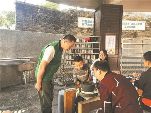 罗浮山豆腐花由传统作坊走向现代工厂客家味道迎焕新发展